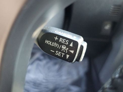 Used 2023 Toyota 4Runner Limited image 16