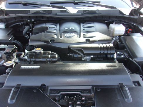 Used 2023 Nissan Armada SL w/ Midnight Edition Package image 10