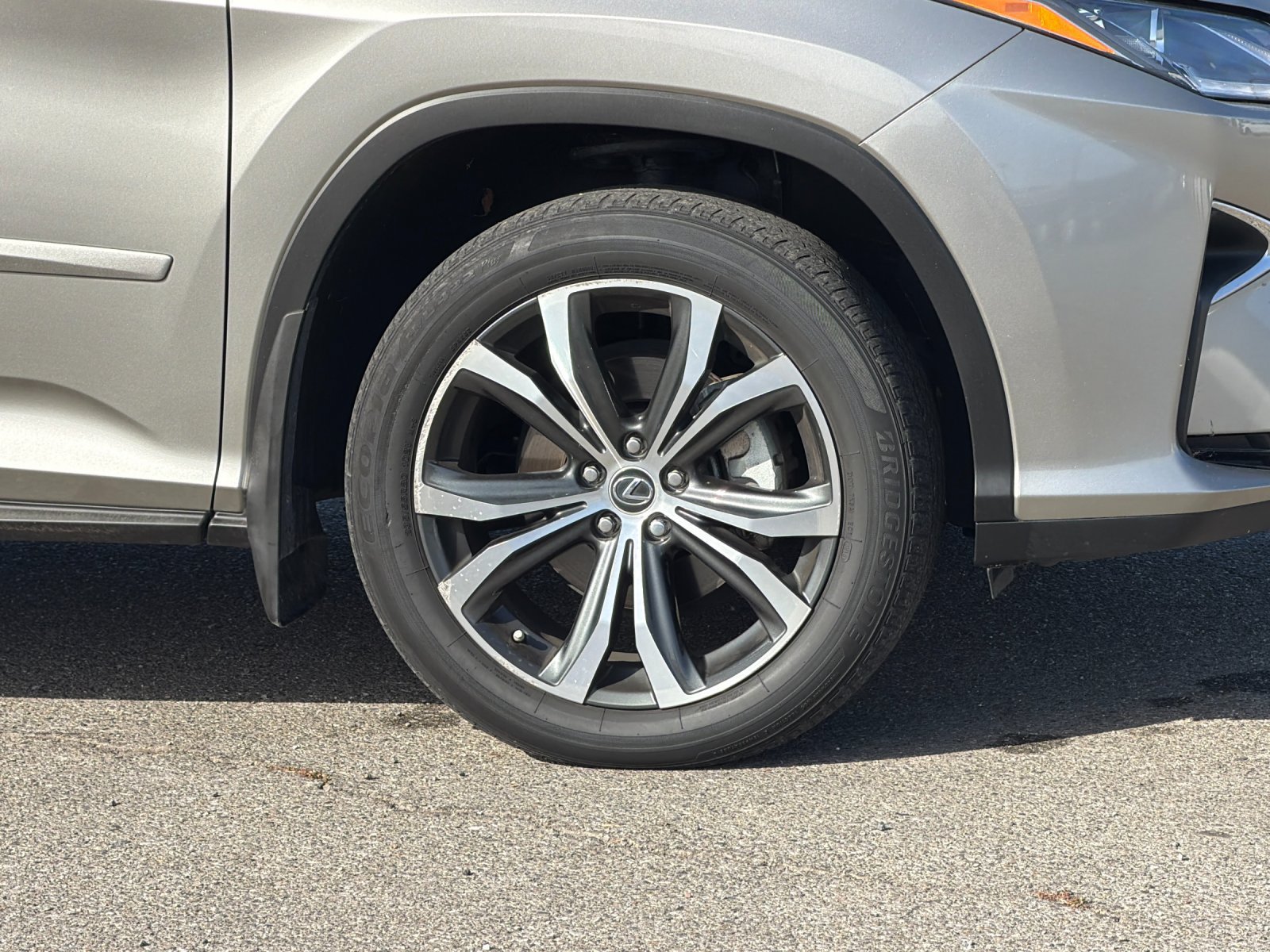 Used 2019 Lexus RX 450h AWD w/ Navigation Package image 34