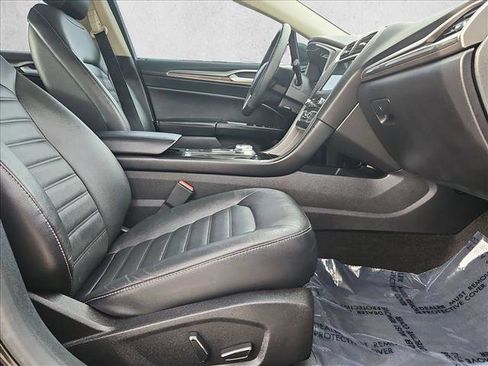 Used 2018 Ford Fusion Energi SE image 21