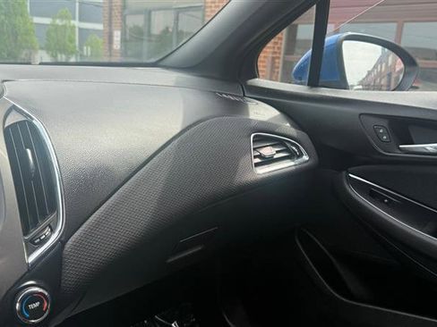 Used 2017 Chevrolet Cruze LT w/ Convenience Package image 35