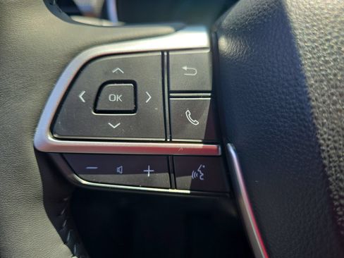 New 2026 Toyota Highlander Platinum AWD/4WD image 16