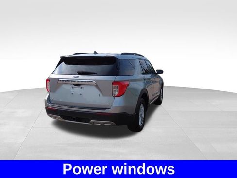 Used 2022 Ford Explorer XLT w/ Equipment Group 202A AWD/4WD image 14