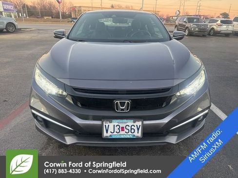 Used 2019 Honda Civic Touring image 2