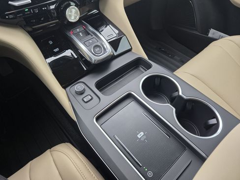 New 2026 Acura MDX SH-AWD image 15