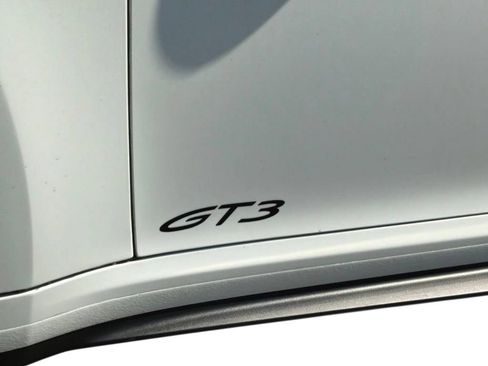 Used 2022 Porsche 911 GT3 RWD image 3