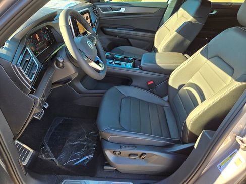 New 2026 Volkswagen Atlas Cross Sport SEL R-Line AWD/4WD image 6