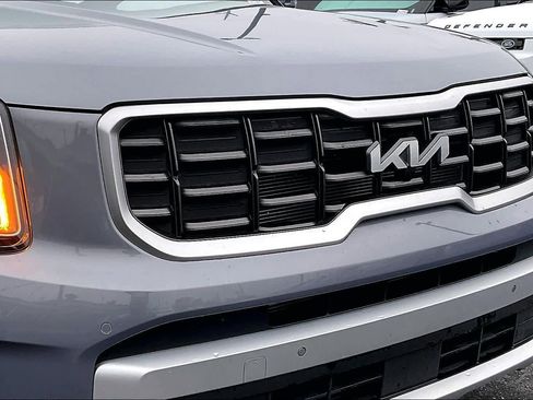 Used 2024 Kia Telluride SX Prestige w/ Towing Package image 32