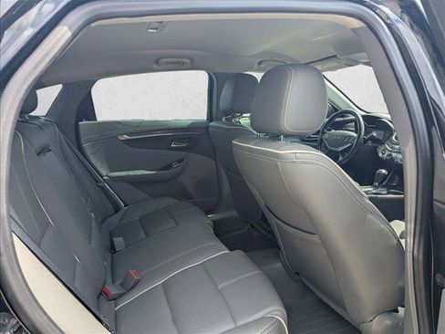Used 2017 Chevrolet Impala Premier FWD image 14