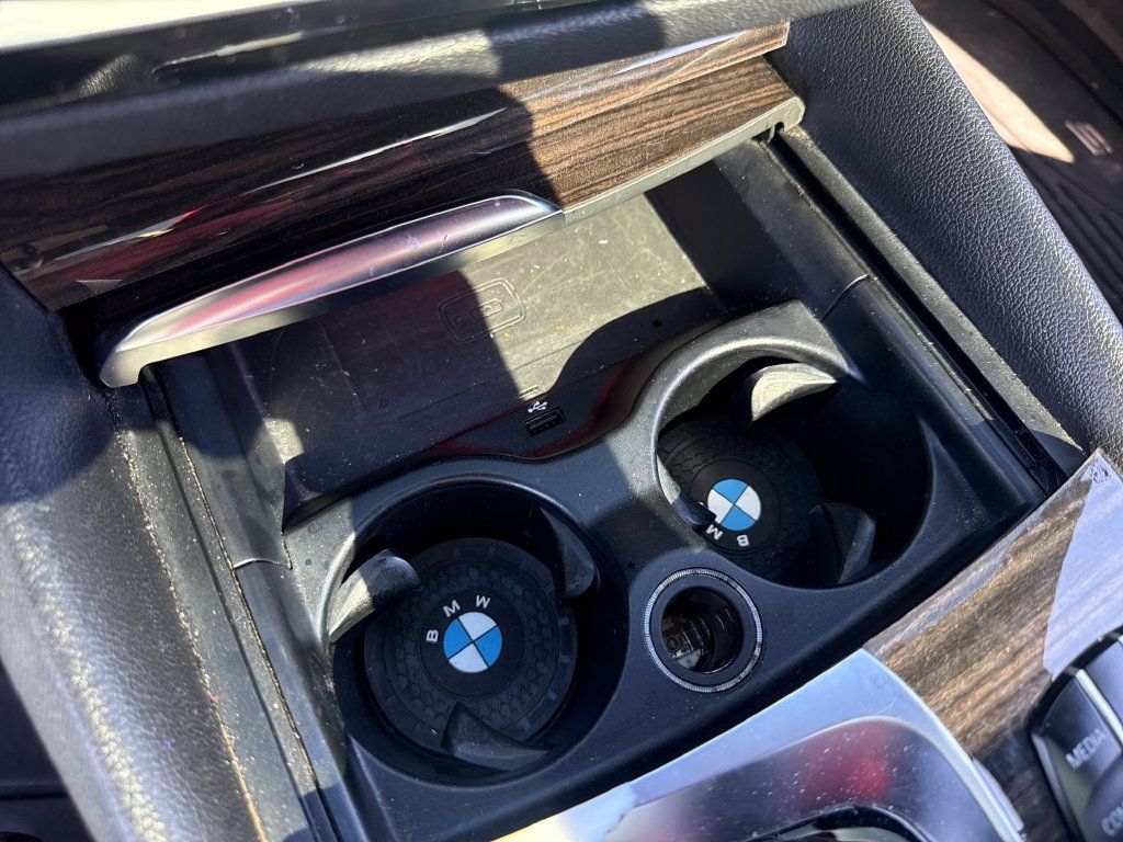 Used 2019 BMW 540i xDrive AWD/4WD image 35