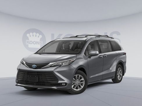 New 2026 Toyota Sienna XLE FWD image 1
