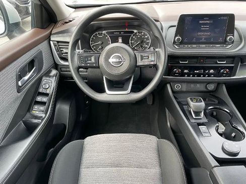 Certified 2023 Nissan Rogue SV image 13