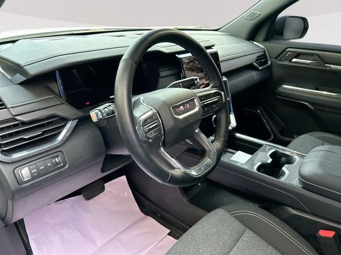 Used 2026 GMC Acadia Elevation AWD/4WD image 14