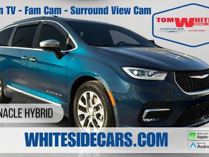 Used 2023 Chrysler Pacifica Pinnacle