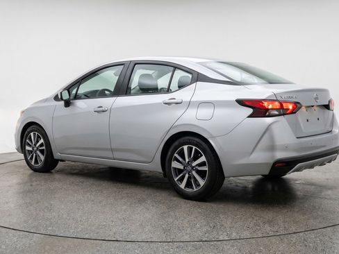 Used 2025 Nissan Versa SV FWD image 6