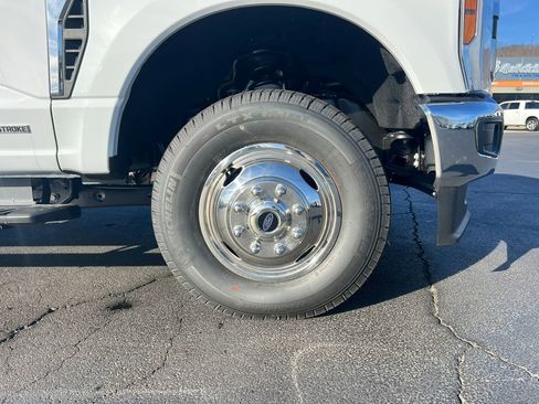 New 2026 Ford F350 XL w/ XL Chrome Package image 11