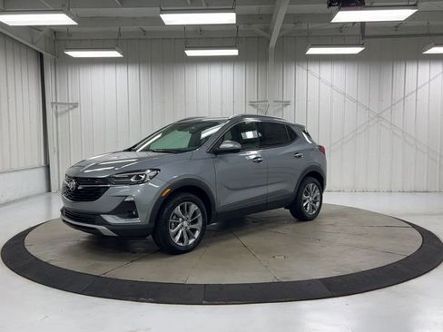 Used 2023 Buick Encore GX Essence w/ Experience Buick Package image 4