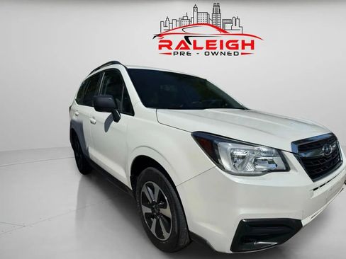 Used 2017 Subaru Forester 2.5i w/ Popular Package #2A image 5