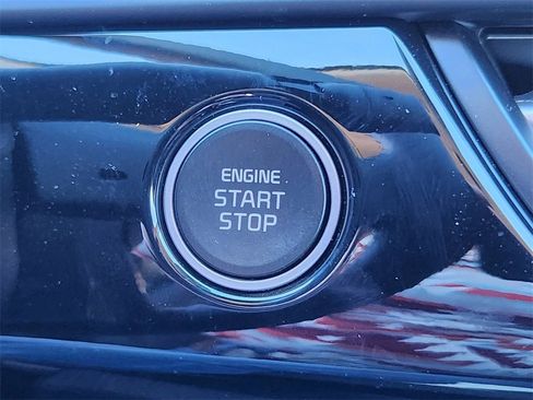 New 2026 Kia Seltos S image 14