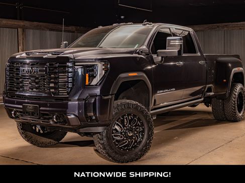 Used 2024 GMC Sierra 3500 Denali Ultimate image 4