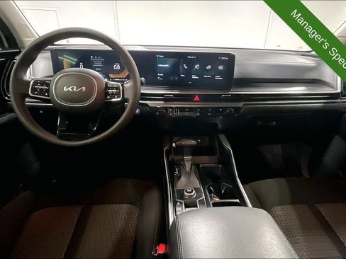 Used 2024 Kia Sorento LX FWD image 18