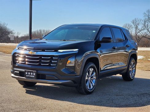 Used 2026 Chevrolet Equinox LT w/ Convenience Package II image 3