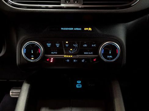 Used 2023 Ford Escape ST-Line image 21