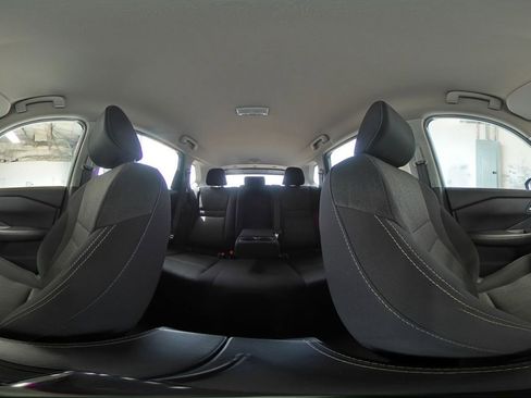 Used 2025 Nissan Rogue SV FWD image 44