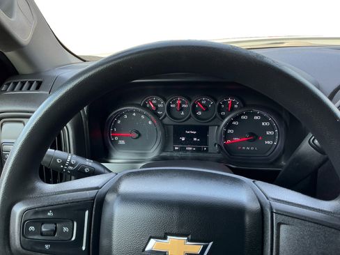 Used 2021 Chevrolet Silverado 1500 Custom image 12