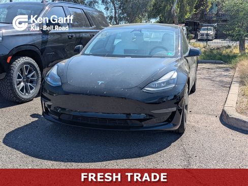 Used 2021 Tesla Model 3 Standard Range Plus image 1