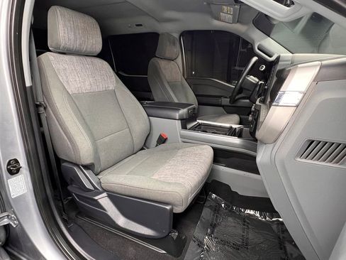 Used 2023 Ford F350 XLT image 7