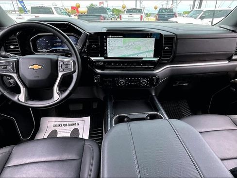 Used 2025 Chevrolet Silverado 2500 LTZ w/ LTZ Convenience Package AWD/4WD image 20