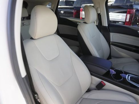 Used 2016 Ford Edge Titanium w/ Equipment Group 301A image 20
