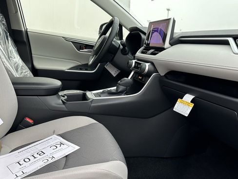 New 2025 Toyota RAV4 XLE image 20