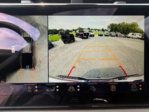 Used 2024 GMC Sierra 3500 Denali w/ Denali Reserve Package AWD/4WD image 5