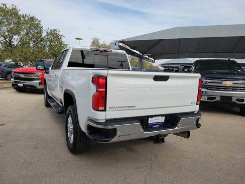 Used 2024 Chevrolet Silverado 2500 LTZ w/ LTZ Convenience Package image 4