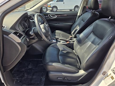 Used 2017 Nissan Sentra SL w/ SL Premium Technology Package image 4