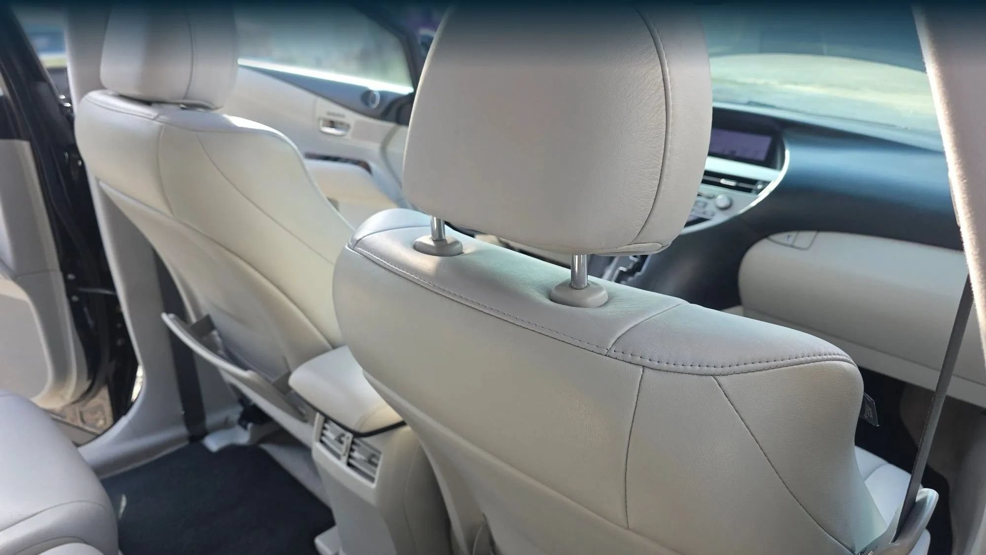 Used 2011 Lexus RX 350 2WD w/ Premium Pkg image 38