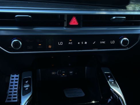 New 2026 Kia Sorento SX Prestige AWD/4WD image 25