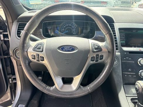 Used 2015 Ford Taurus Limited FWD image 17