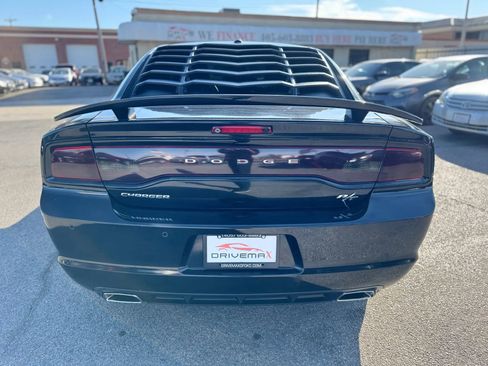 Used 2014 Dodge Charger R/T image 4