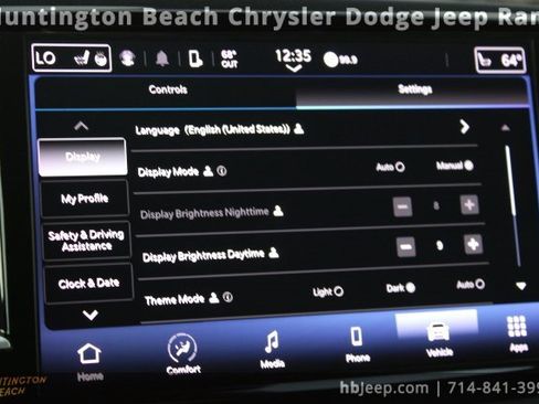 Used 2023 Chrysler Pacifica Touring-L image 23