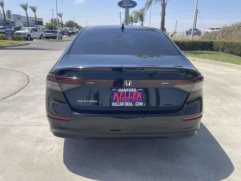 Used 2025 Honda Accord SE image 7