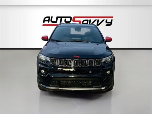 Used 2023 Jeep Compass Limited image 2