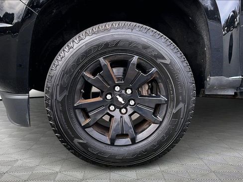 Used 2017 Chevrolet Colorado Z71 w/ Z71 Midnight Edition image 30