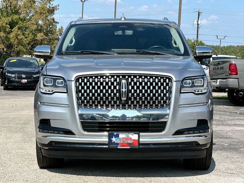 Used 2022 Lincoln Navigator Black Label AWD/4WD image 10