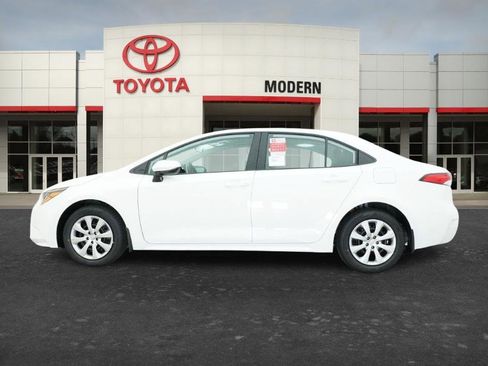 New 2026 Toyota Corolla LE FWD image 4