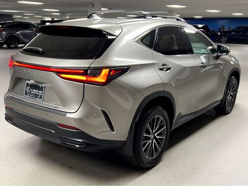 Used 2023 Lexus NX 350 AWD image 7