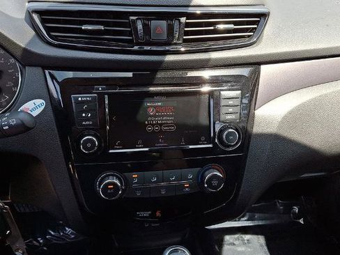Certified 2022 Nissan Rogue Sport S AWD/4WD image 16