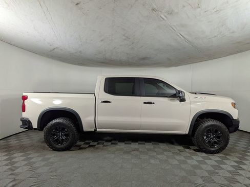New 2026 Chevrolet Silverado 1500 ZR2 AWD/4WD image 6